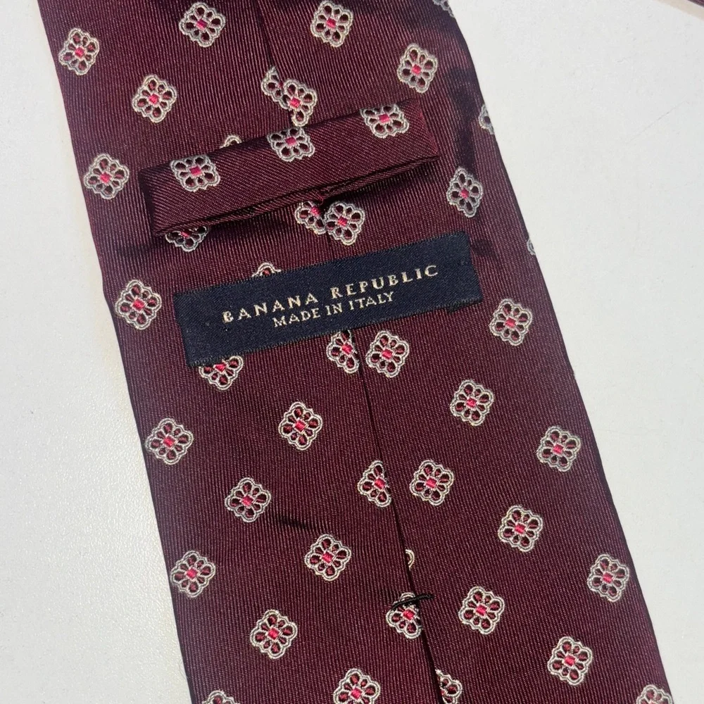 Banana Republic Burgundy Geometric Tie